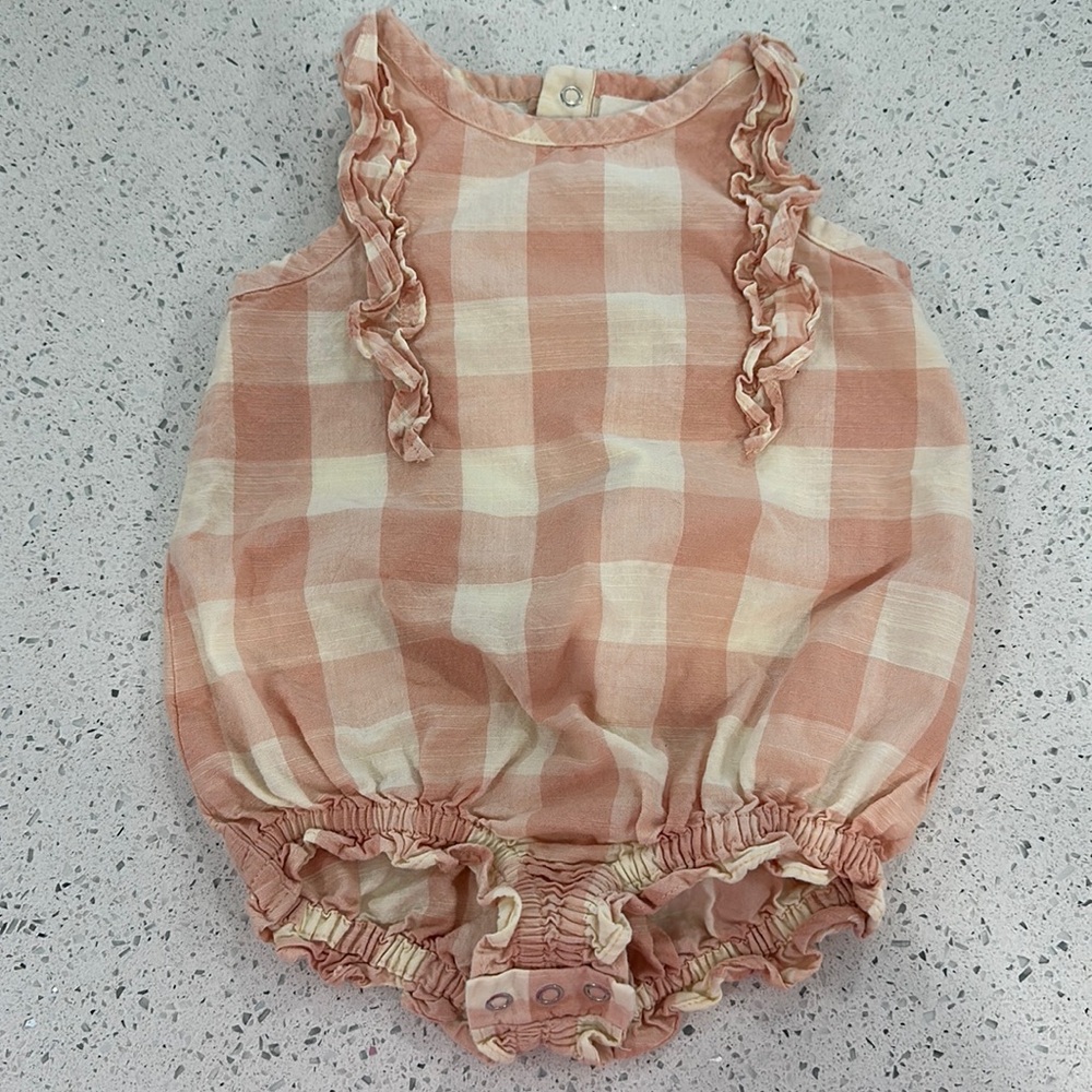 NWOT Pehr 6-12 mos romper